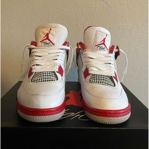 Jordan 4 Fire Red